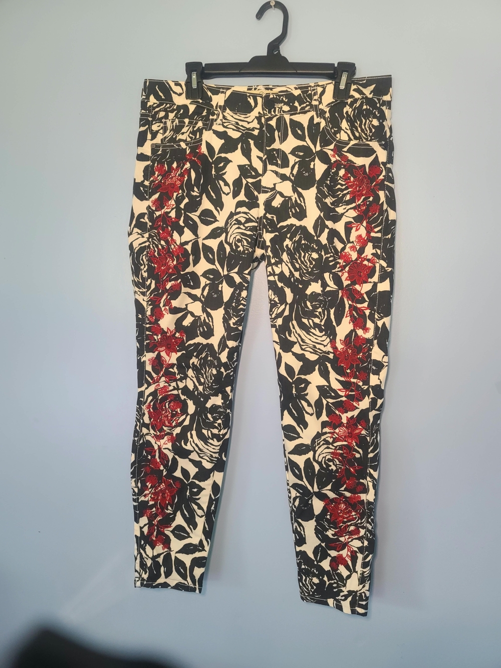 Cream Skinny Jeans with Black Floral and Red Accents